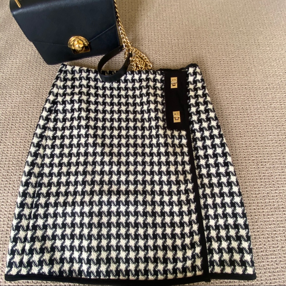 J McLaughlin houndstooth wool skirt
